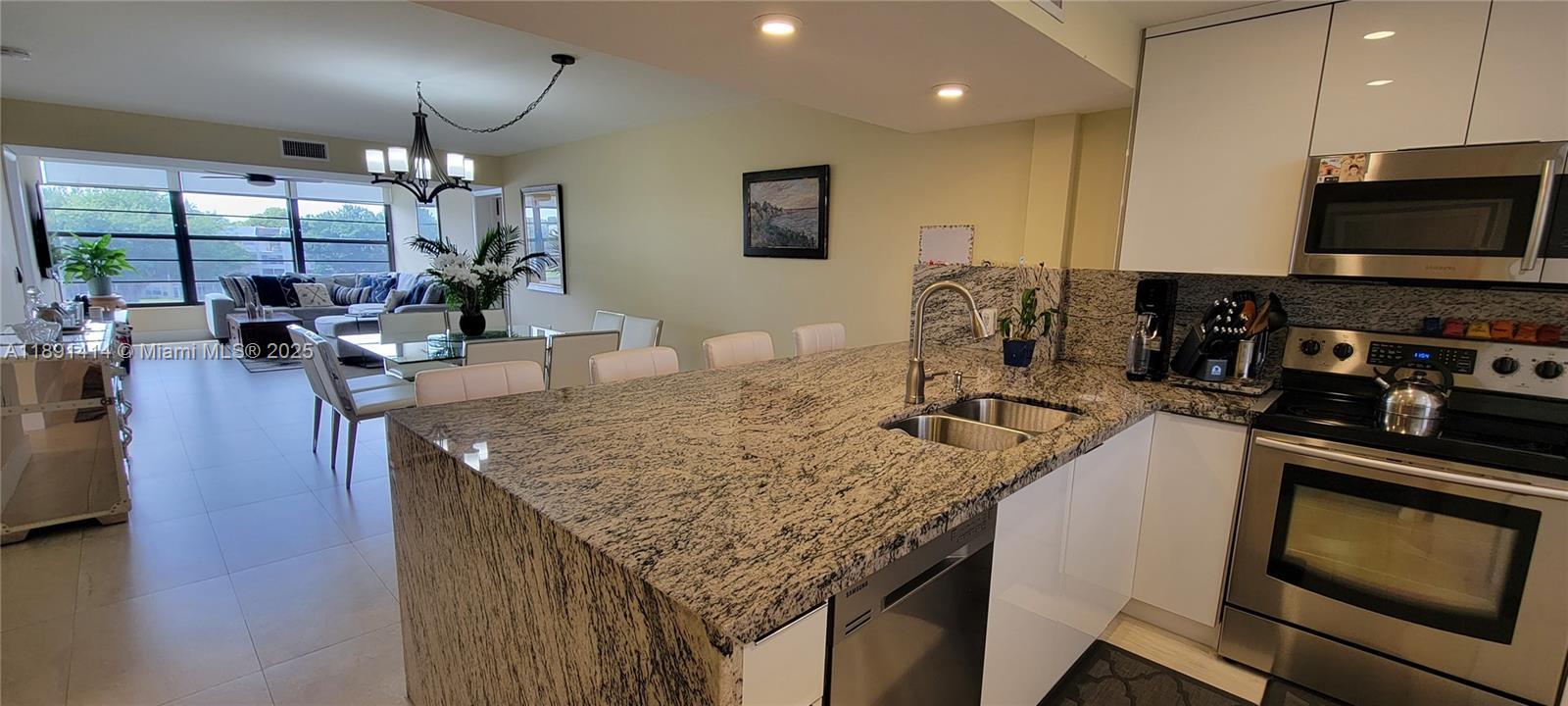 1530 Whitehall Dr # 405, Davie FL 33324 photo 5