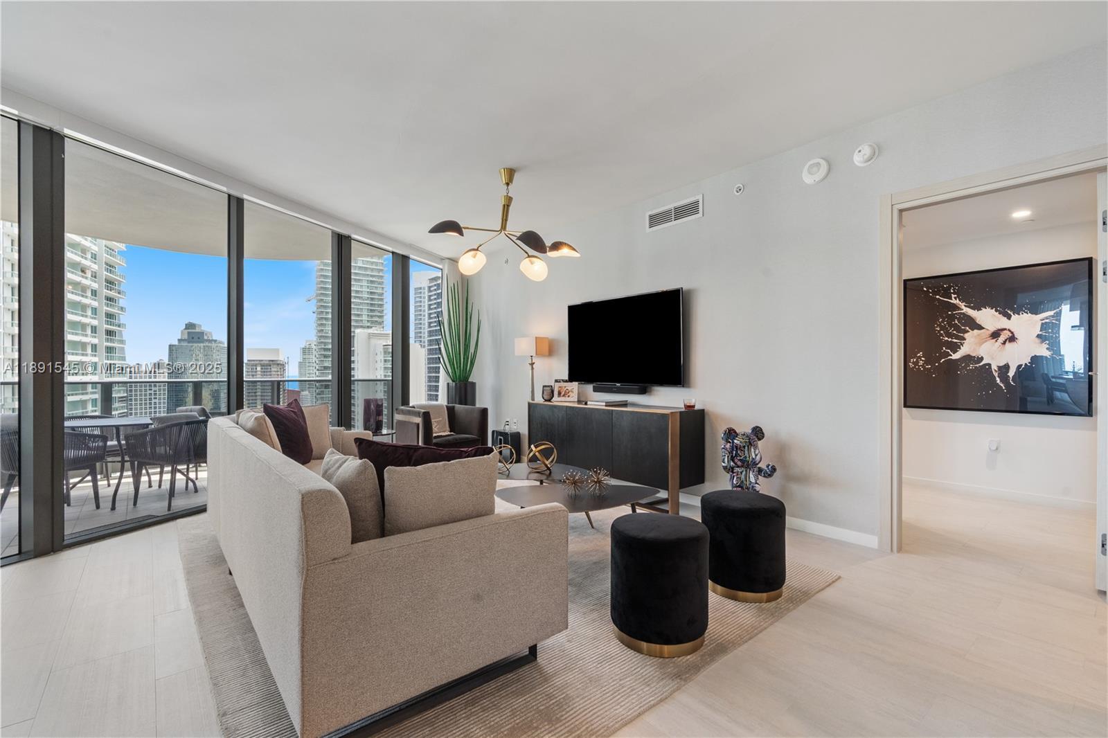 1000 Brickell Plz # 3401, Miami FL 33131 photo 4