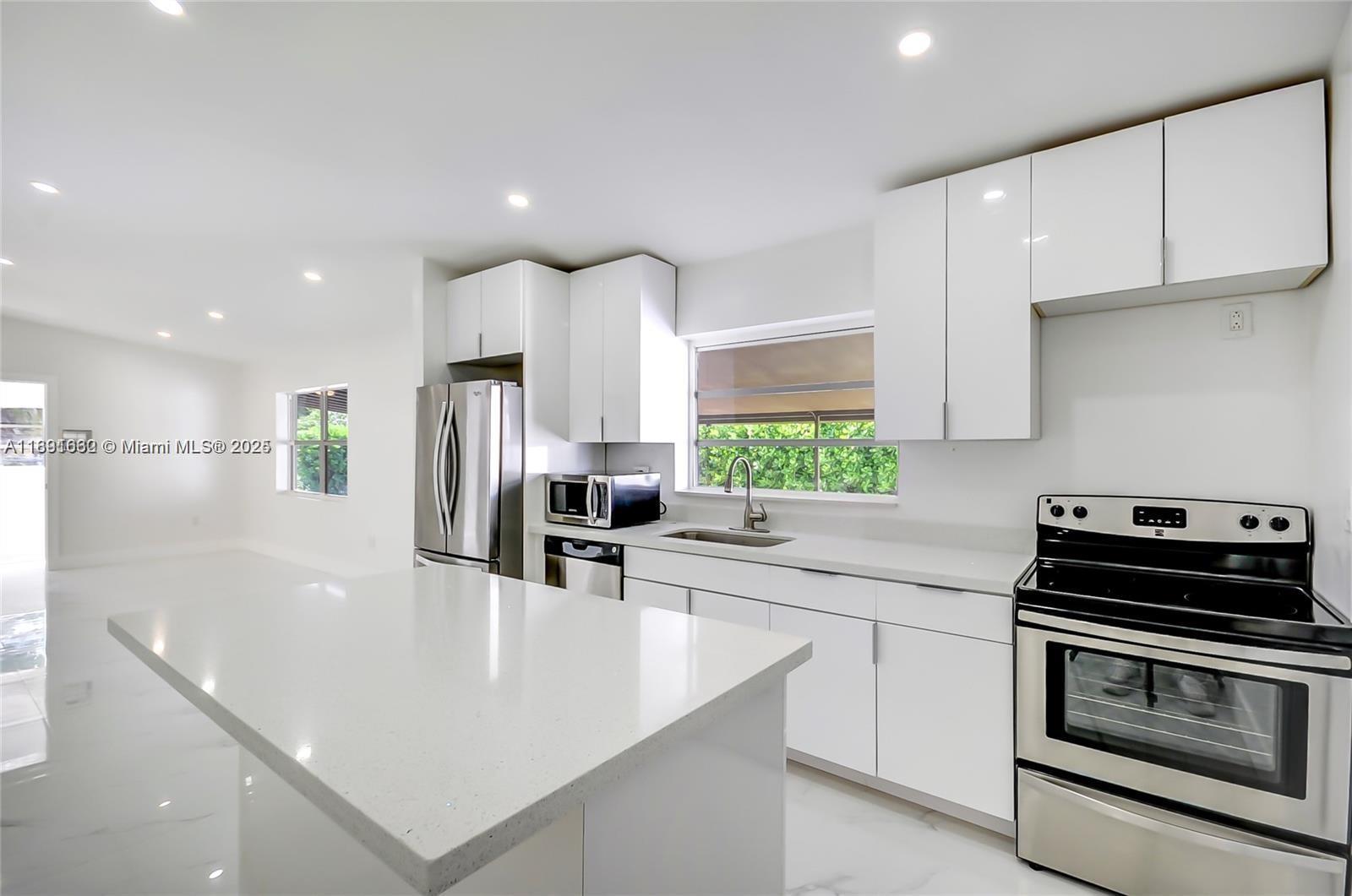 14465 SW 290th Ter, Homestead FL 33033 photo 2