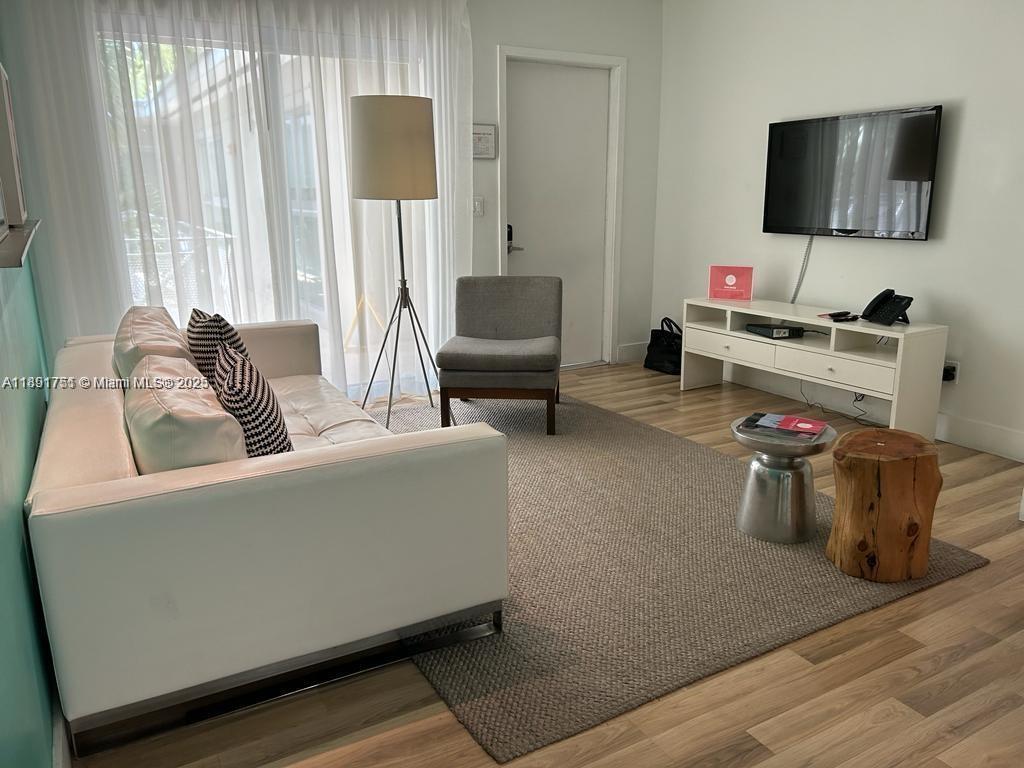 1816 Meridian Ave # 18, Miami Beach FL 33139 photo 4