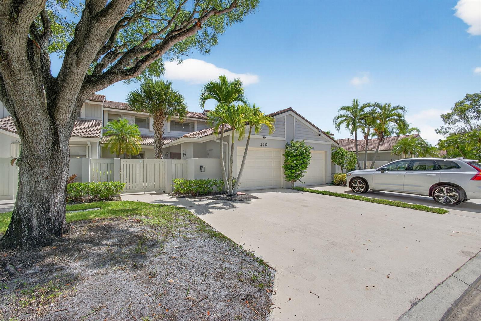 479 Prestwick Circle, Palm Beach Gardens FL 33418 photo 3
