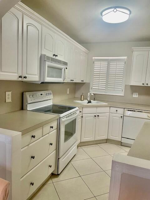 2700 Sunrise Lakes Drive W # 301, Sunrise FL 33322 photo 3