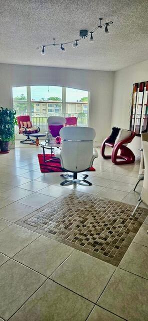 2700 Sunrise Lakes Drive W # 301, Sunrise FL 33322 photo 4