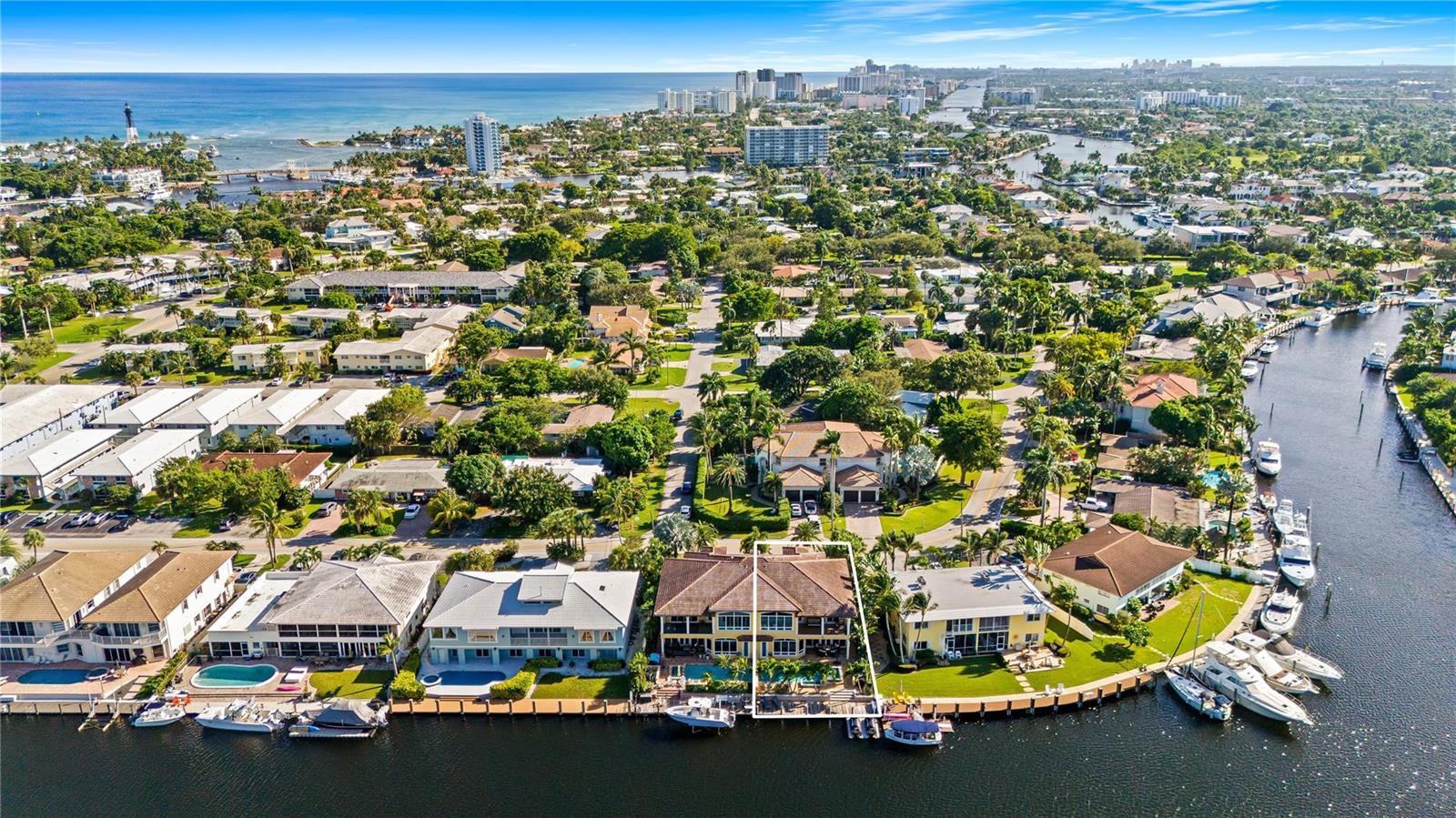 2637 NE 28th Court, Lighthouse Point FL 33064 photo 2