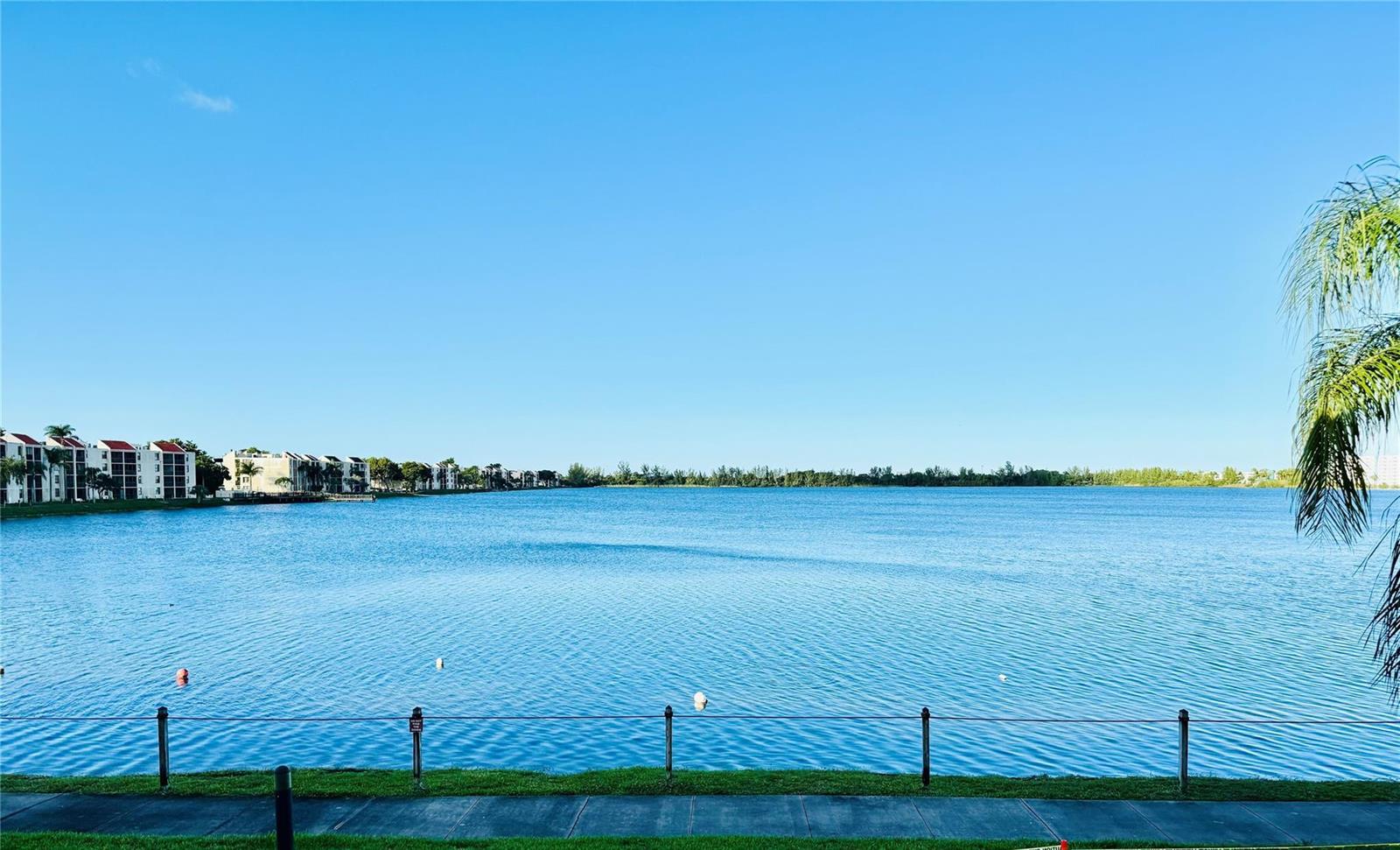 112 Lake Emerald # 206, Oakland Park FL 33309 photo 2