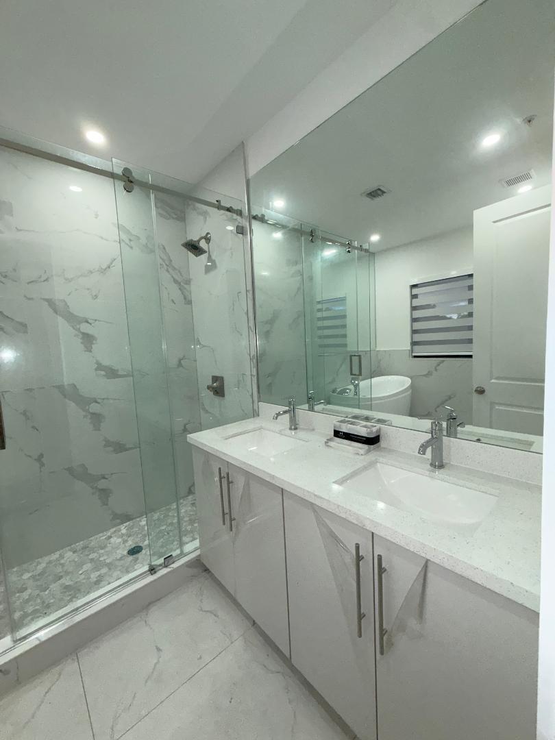 1641 NW 114th Avenue, Plantation FL 33323 photo 4