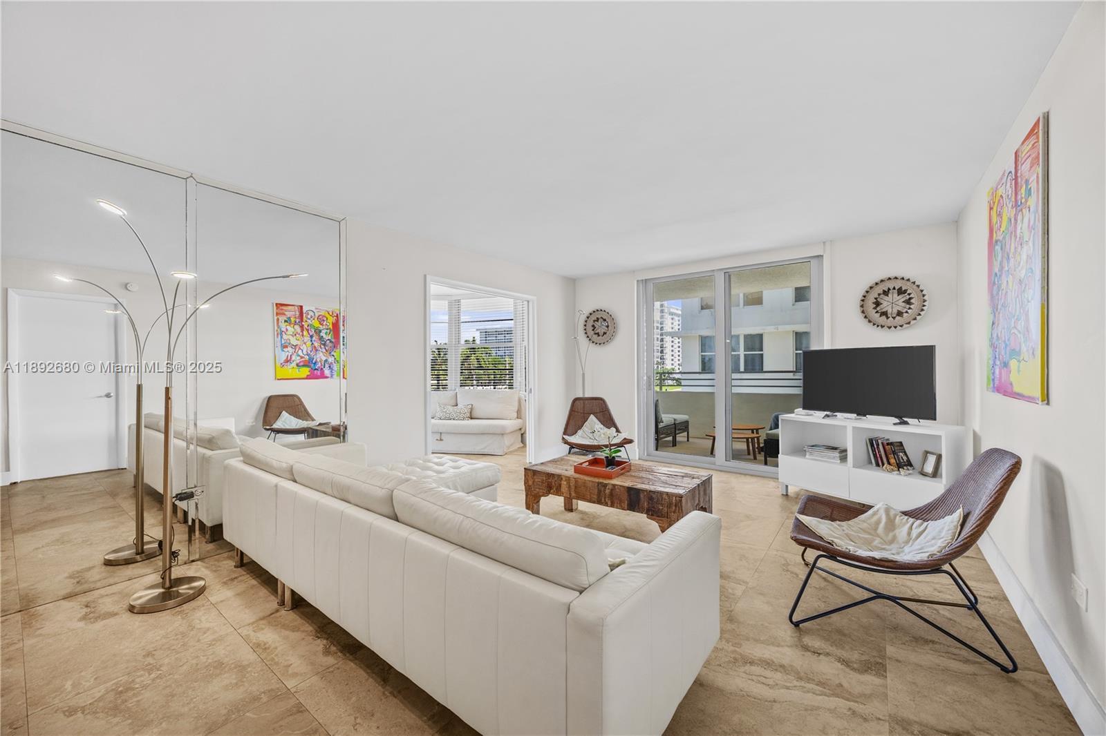 5555 Collins Ave # 4B, Miami Beach FL 33140 photo 2