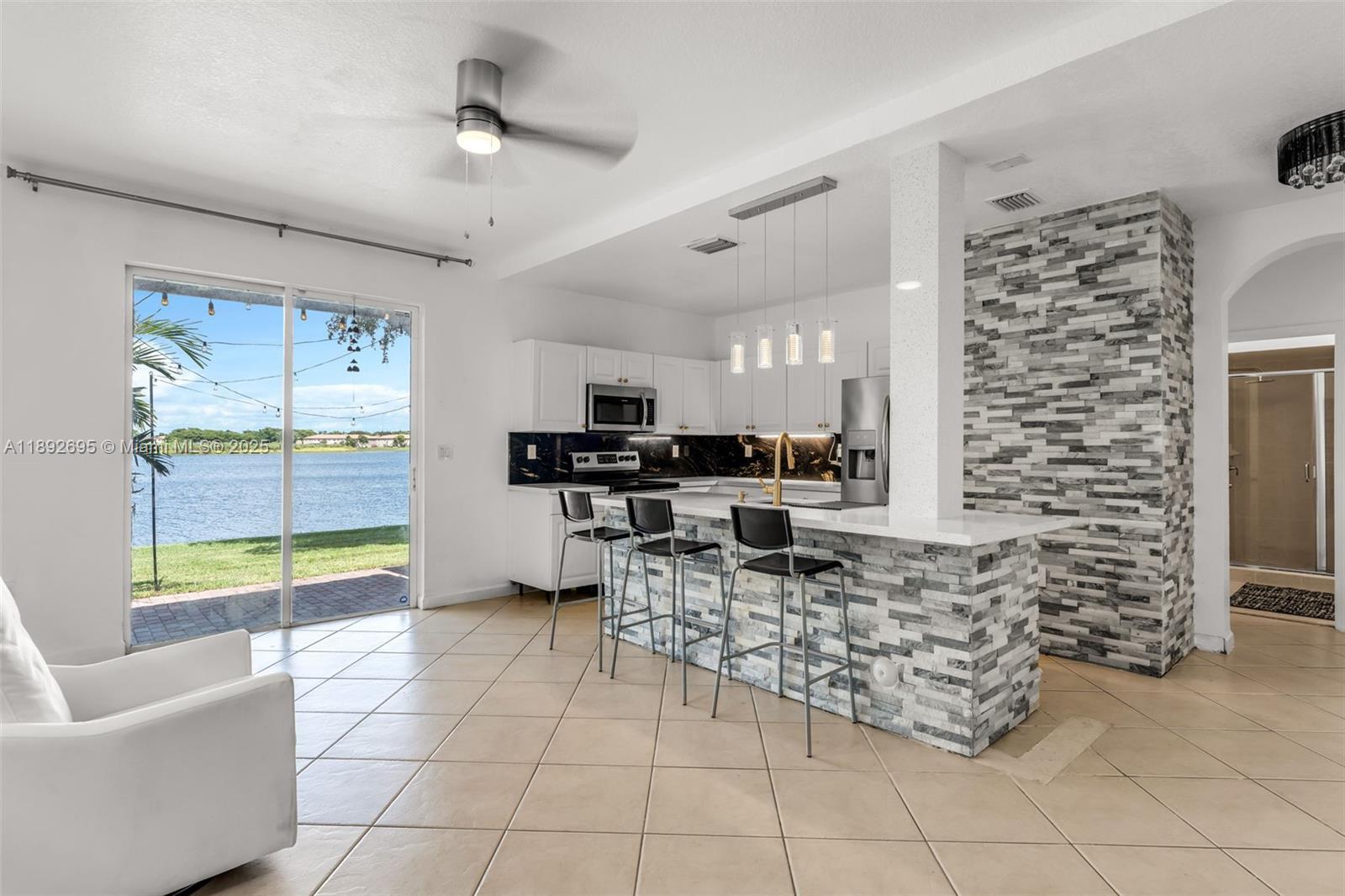 9227 SW 227th St, Cutler Bay FL 33190 photo 4