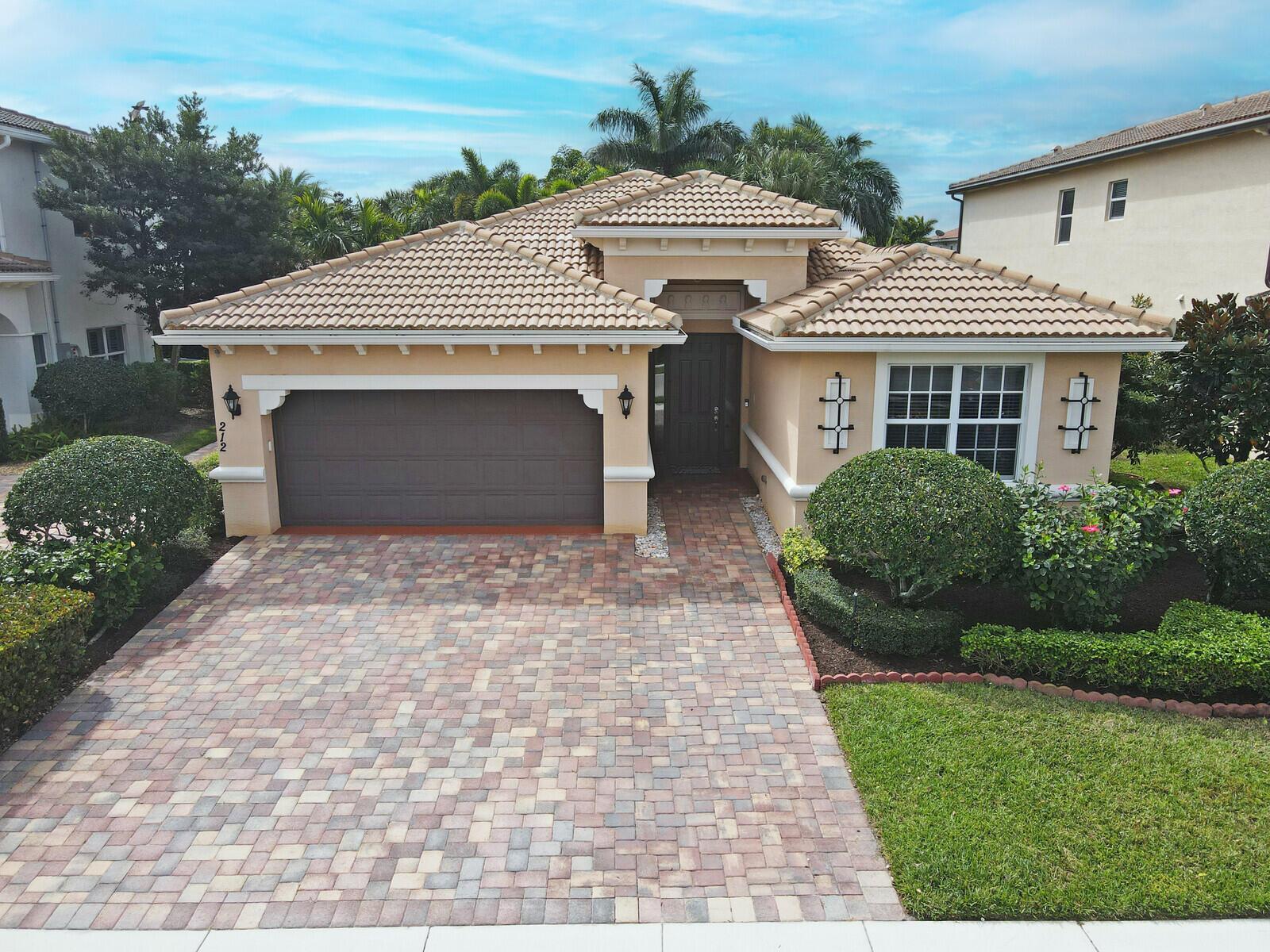 212 Behring Way, Jupiter FL 33458