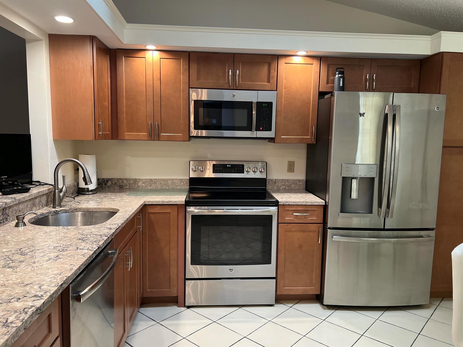 10555 Garden Palm Court # A, Boynton Beach FL 33437 photo 2