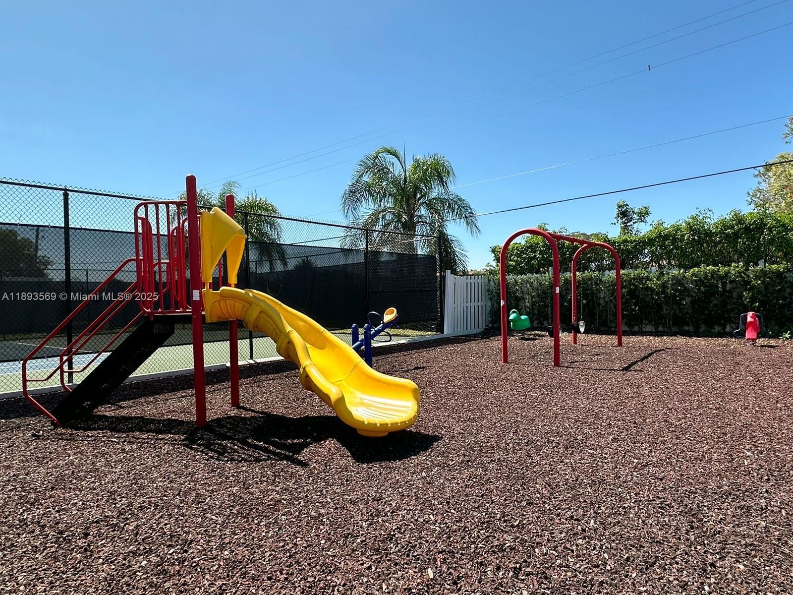 11216 SW 63rd Ter, Miami FL 33173 photo 4