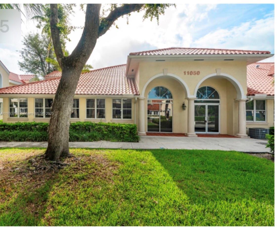 11050 N Kendall Dr # 106, Miami FL 33176