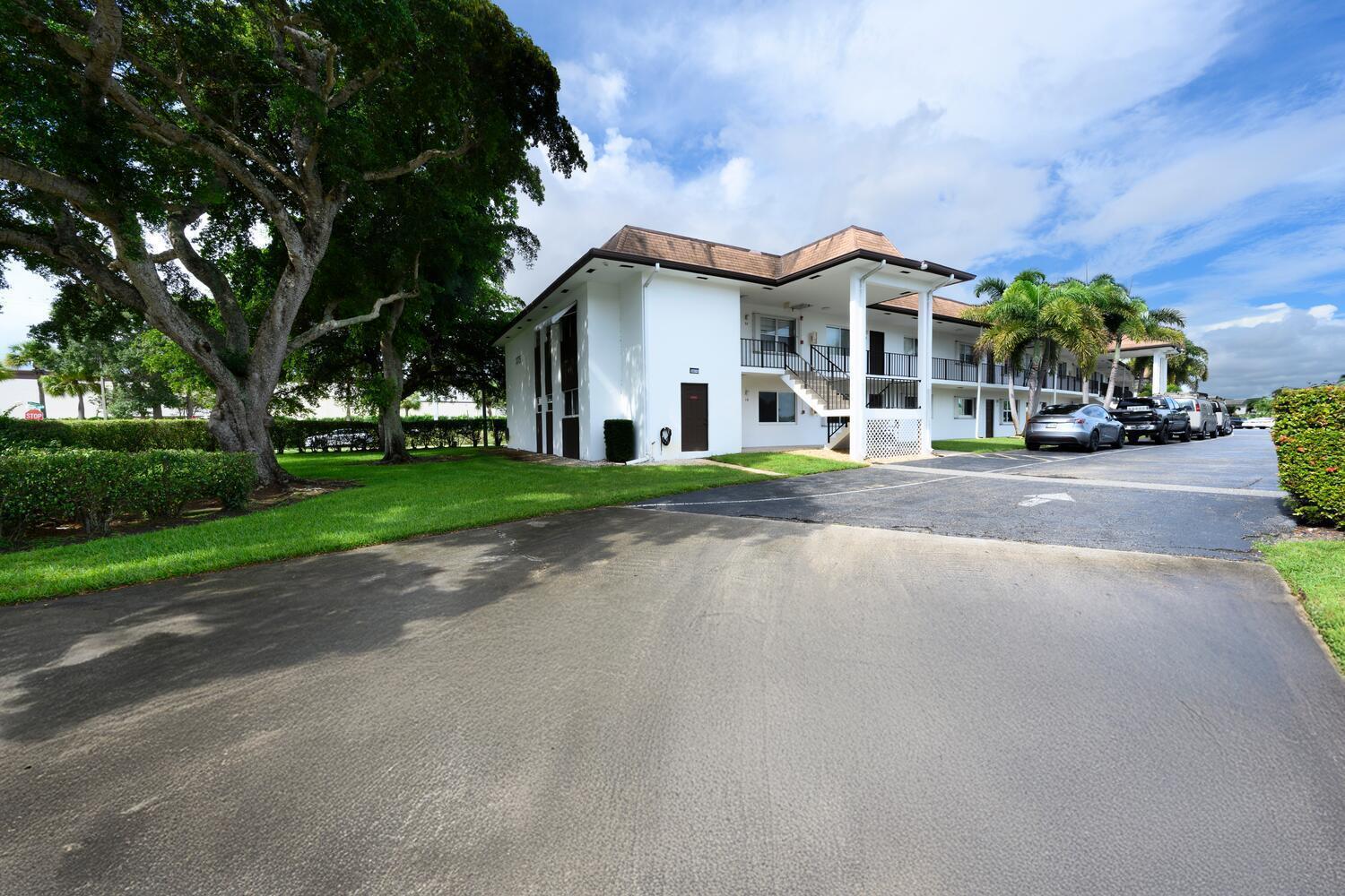 3075 Gardens East Drive # 14, Palm Beach Gardens FL 33410 photo 4