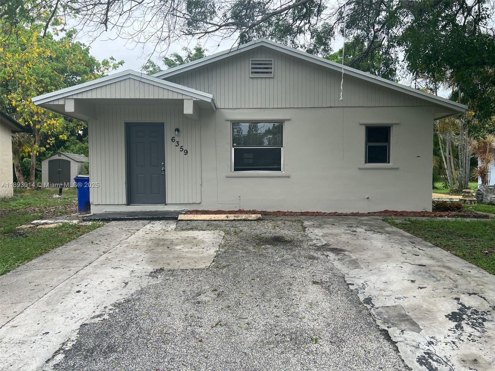 6359 SW 1st St, Margate FL 33068