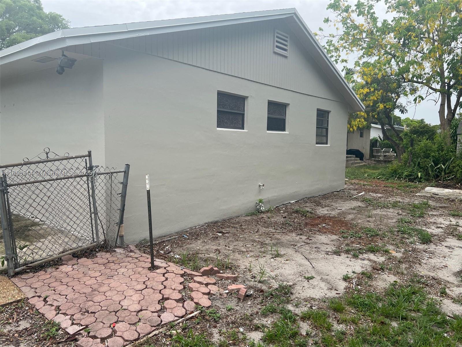 6359 SW 1st St, Margate FL 33068 photo 5