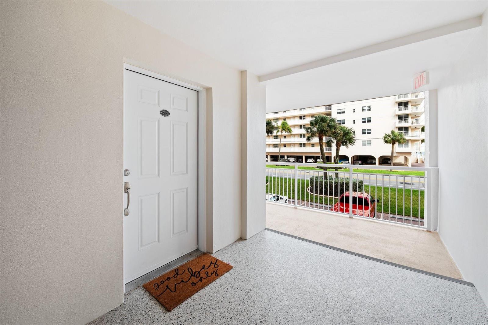 1050 Hillsboro Mile # 203w, Hillsboro Beach FL 33062 photo 2