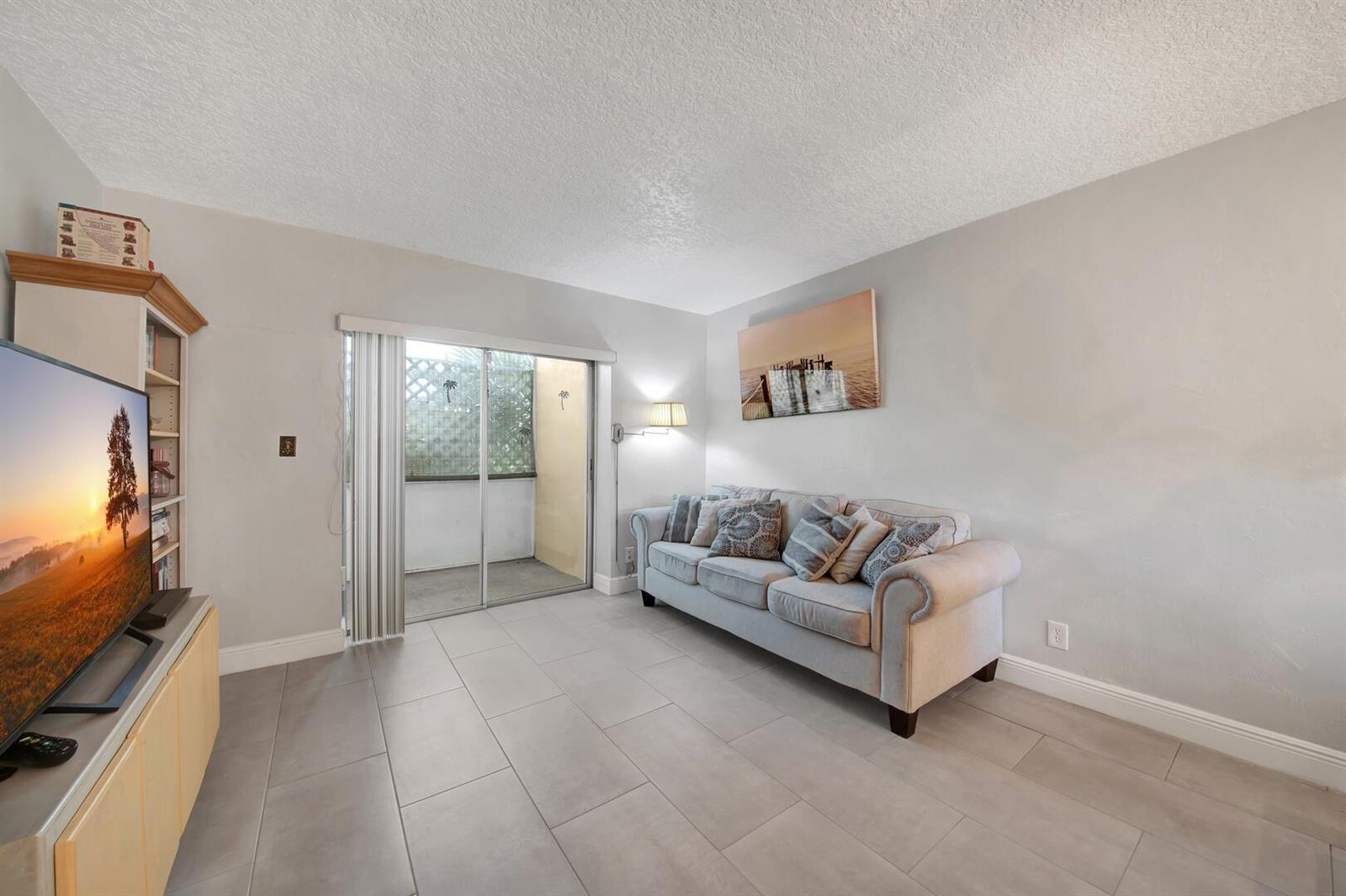 2812 S Garden Drive # 109, Lake Worth FL 33461 photo 3