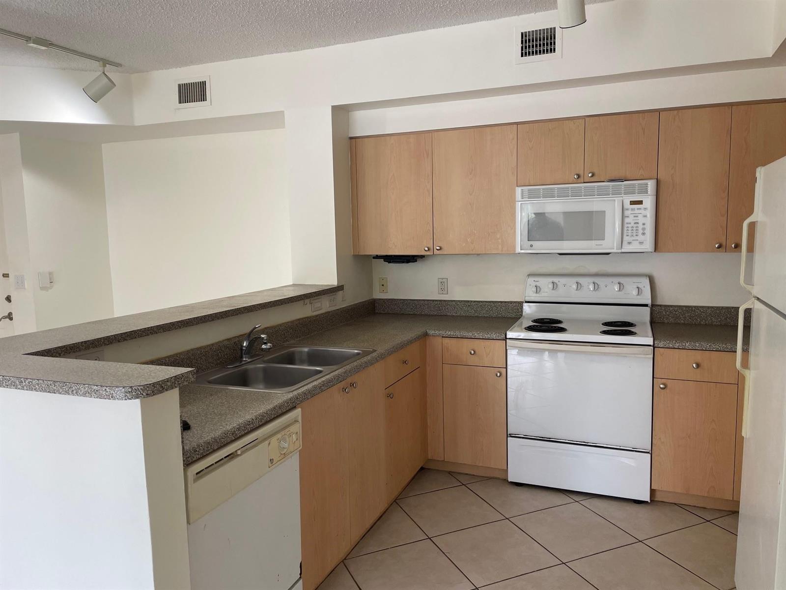 8010 N Nob Hill Road # 205, Tamarac FL 33321 photo 3
