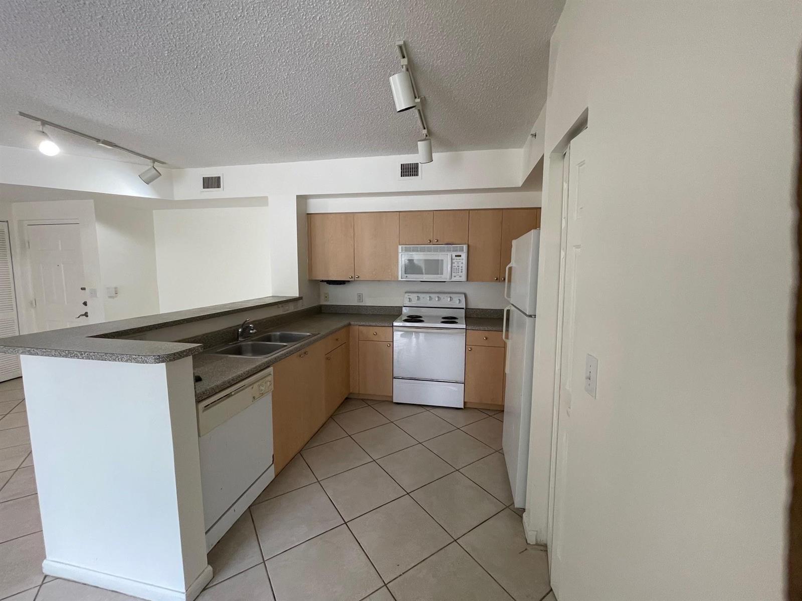 8010 N Nob Hill Road # 205, Tamarac FL 33321 photo 4