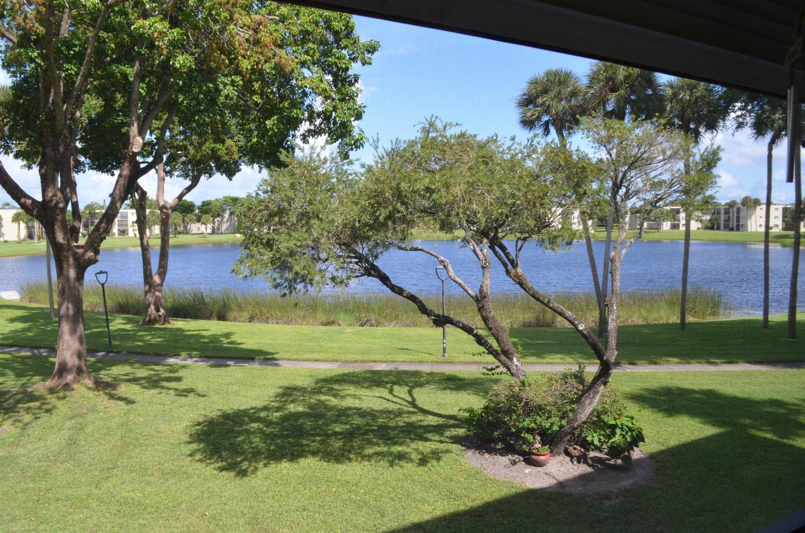 5220 Las Verdes Circle # 211, Delray Beach FL 33484