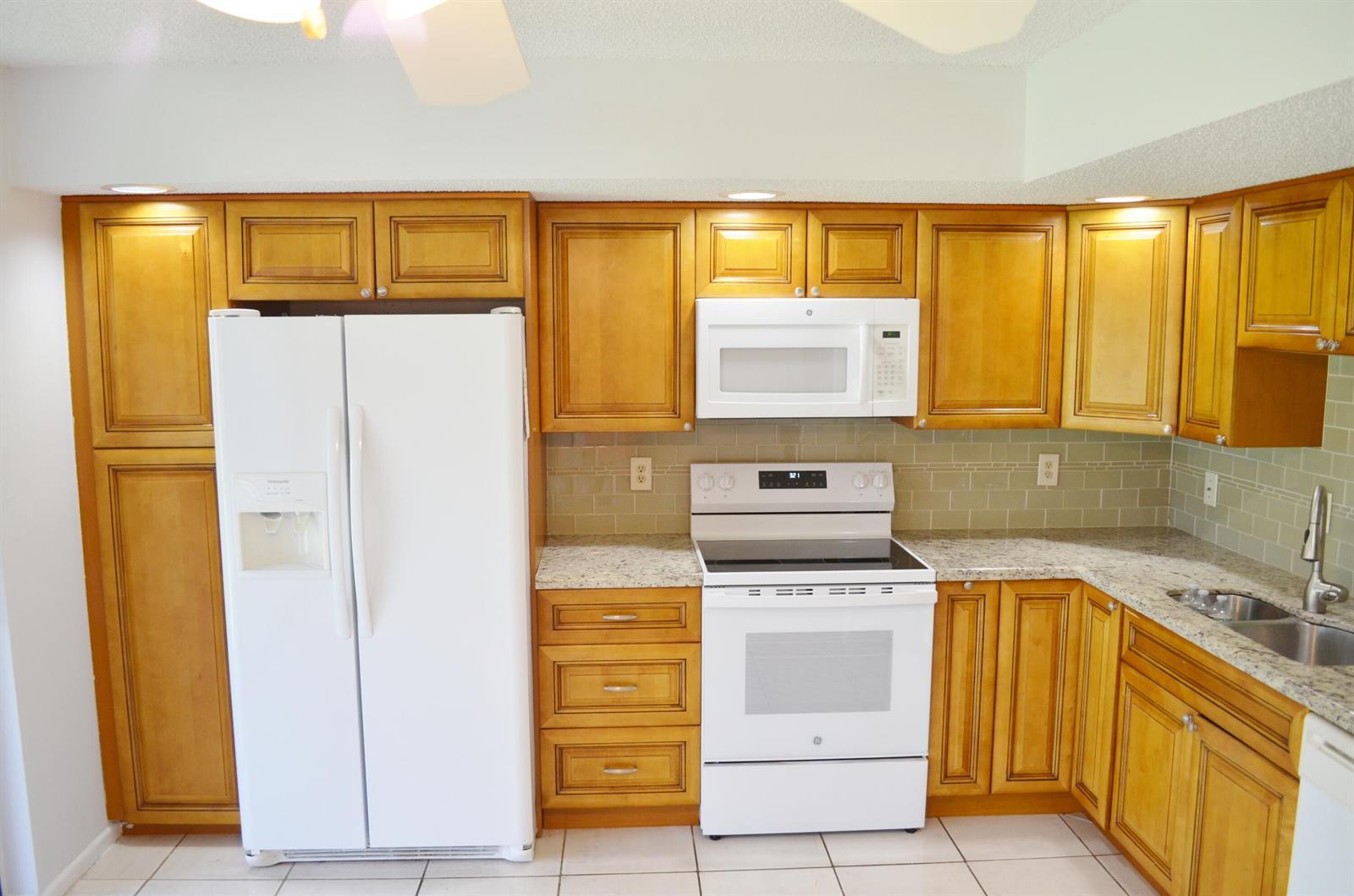 5220 Las Verdes Circle # 211, Delray Beach FL 33484 photo 5