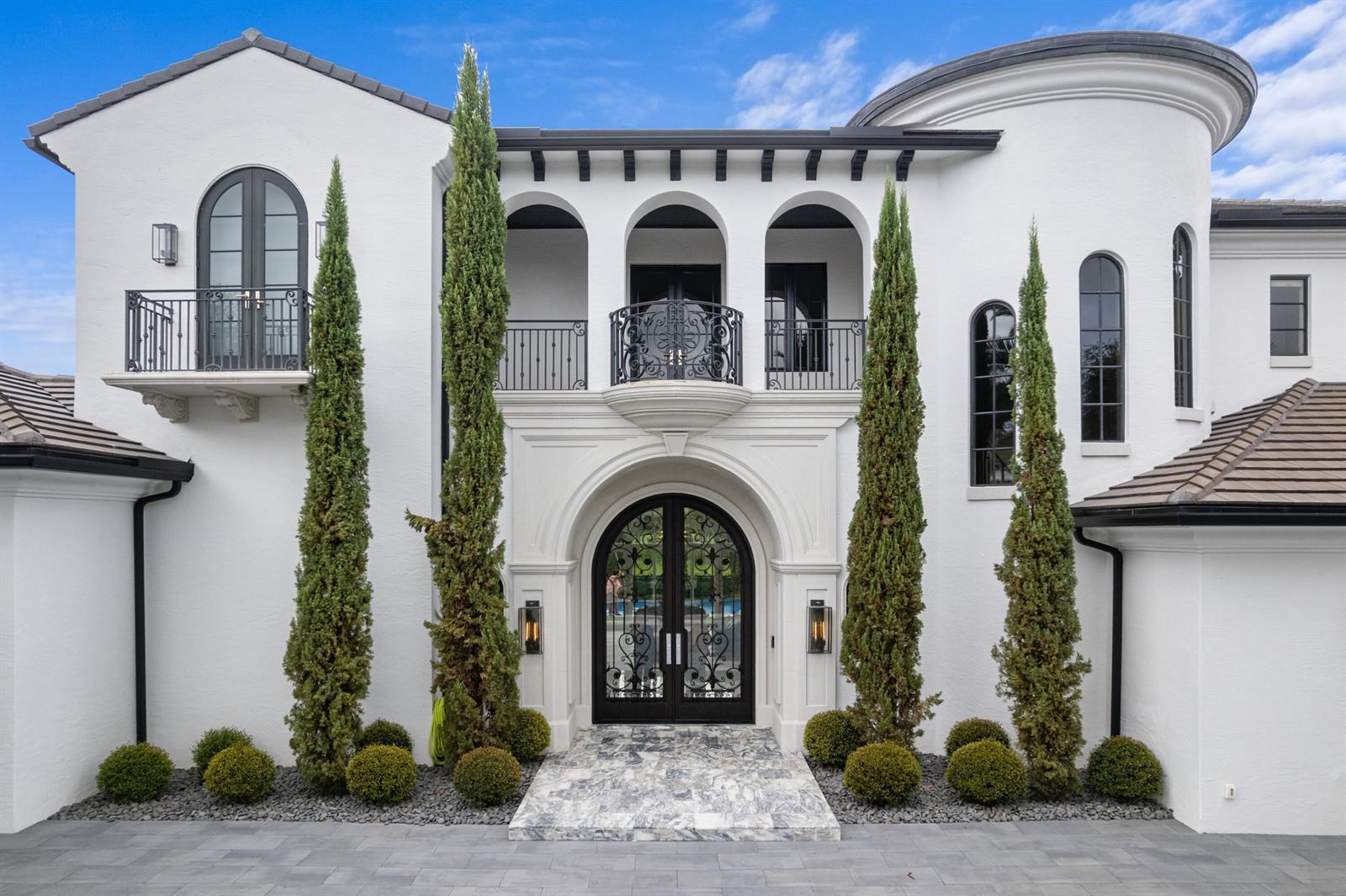111 Via Palacio, Palm Beach Gardens FL 33418