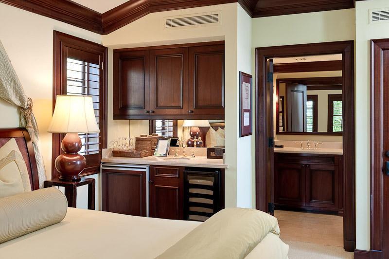 301 Australian Avenue # 306, Palm Beach FL 33480 photo 4