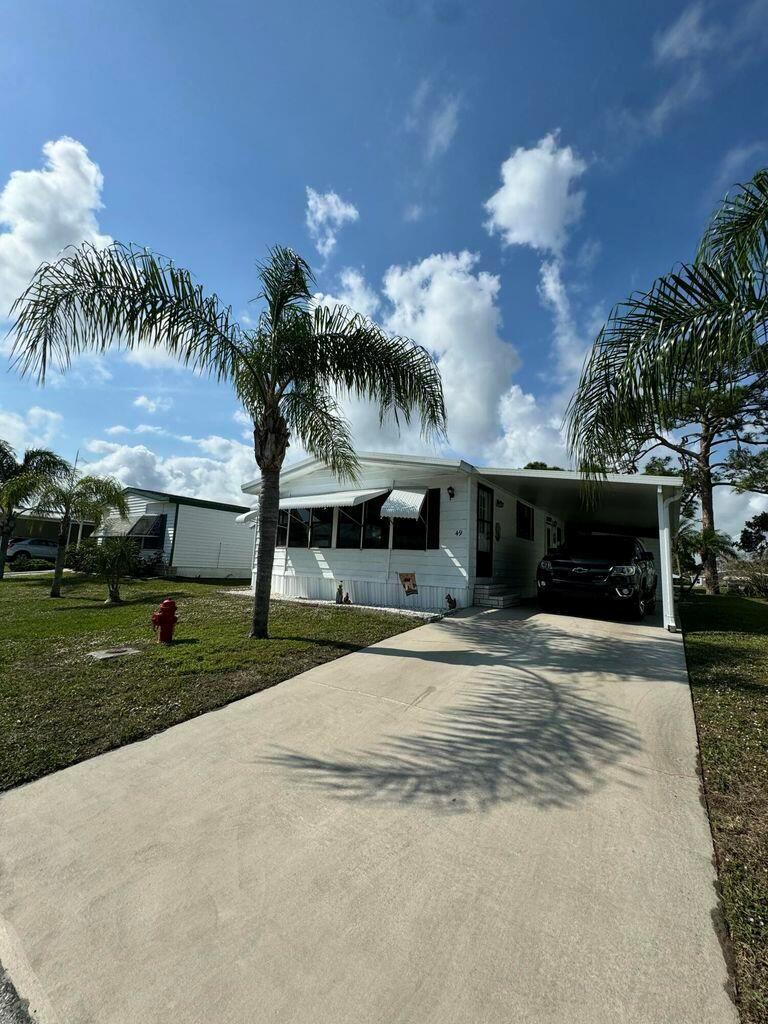 49 Las Casitas Court, Fort Pierce FL 34951 photo 2