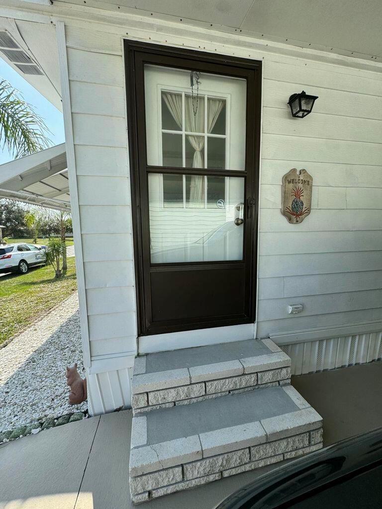 49 Las Casitas Court, Fort Pierce FL 34951 photo 4