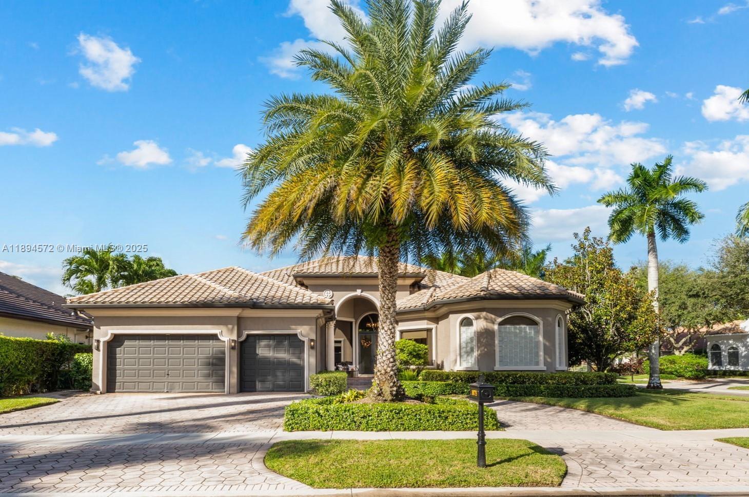 10775 Blue Palm St, Plantation FL 33324