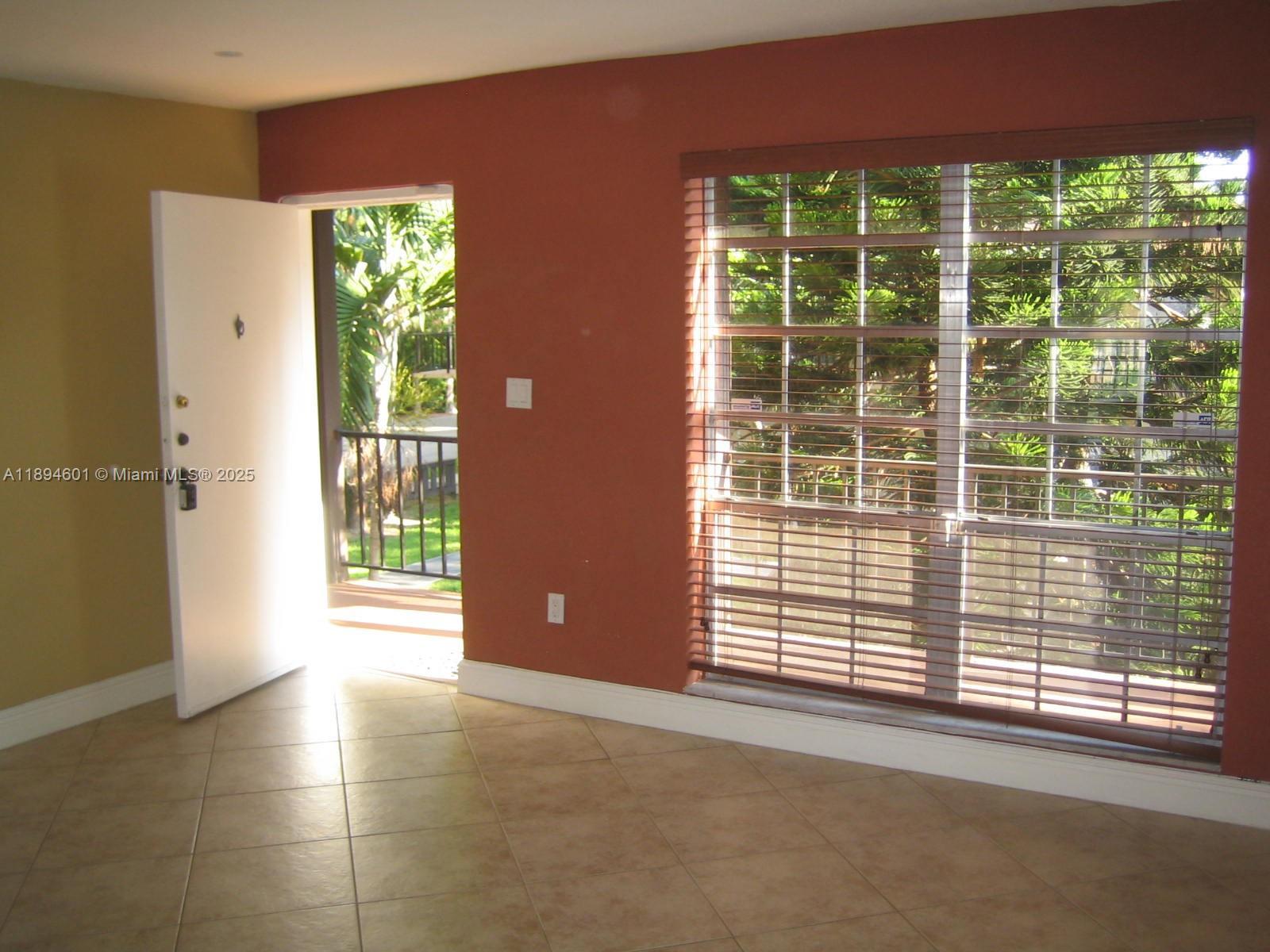 10824 N Kendall Dr # 26, Miami FL 33176 photo 3