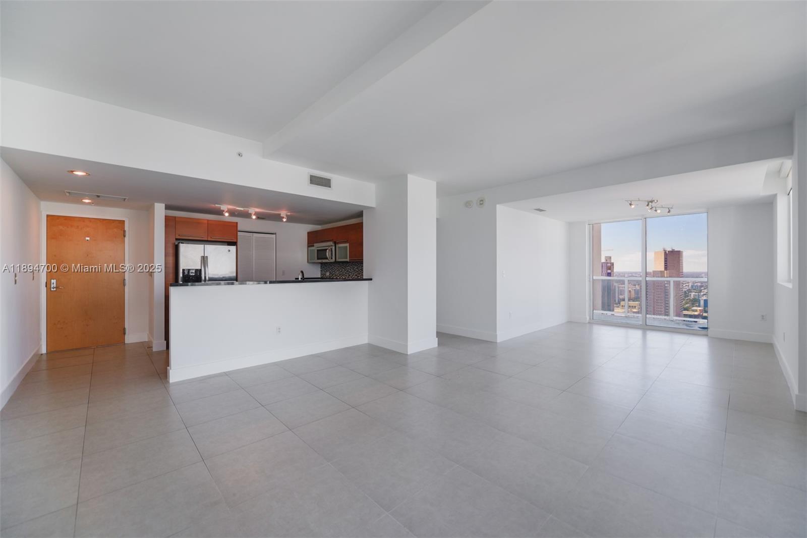 253 NE 2nd St # 3902, Miami FL 33132