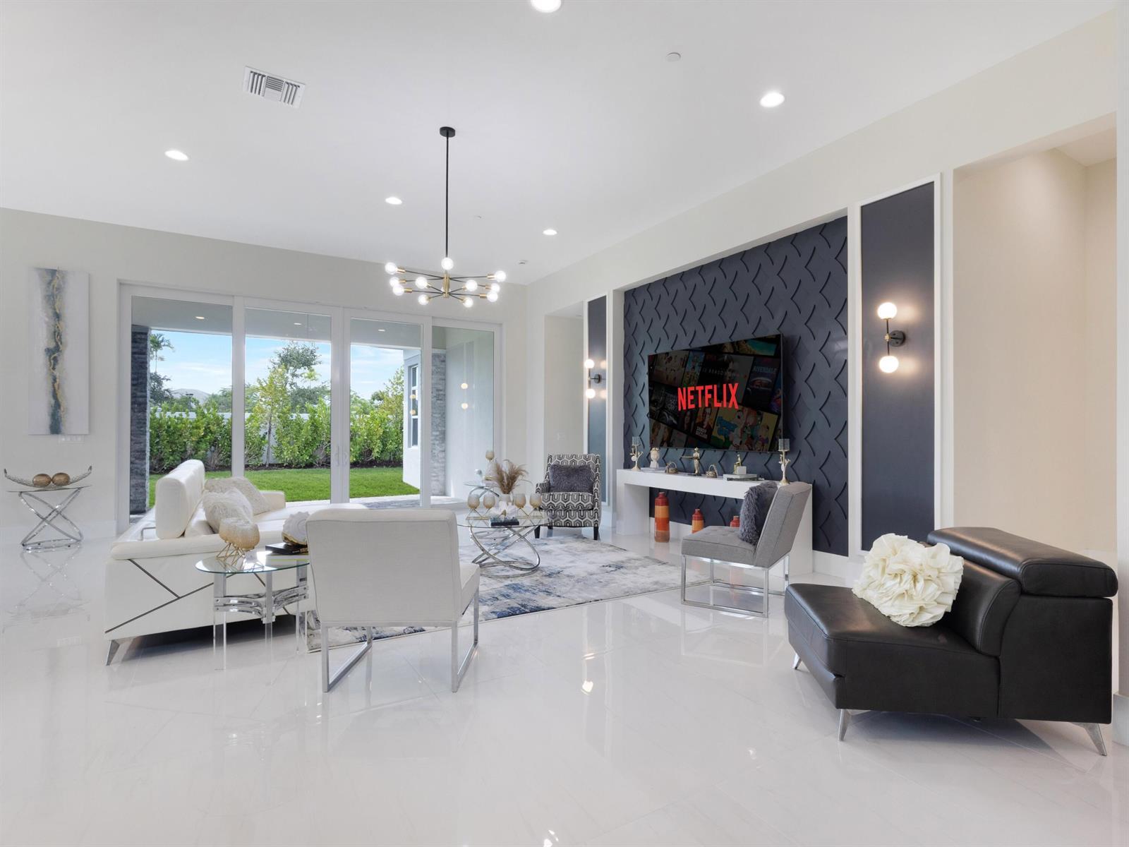 9124 Coral Isles Circle, Palm Beach Gardens FL 33412