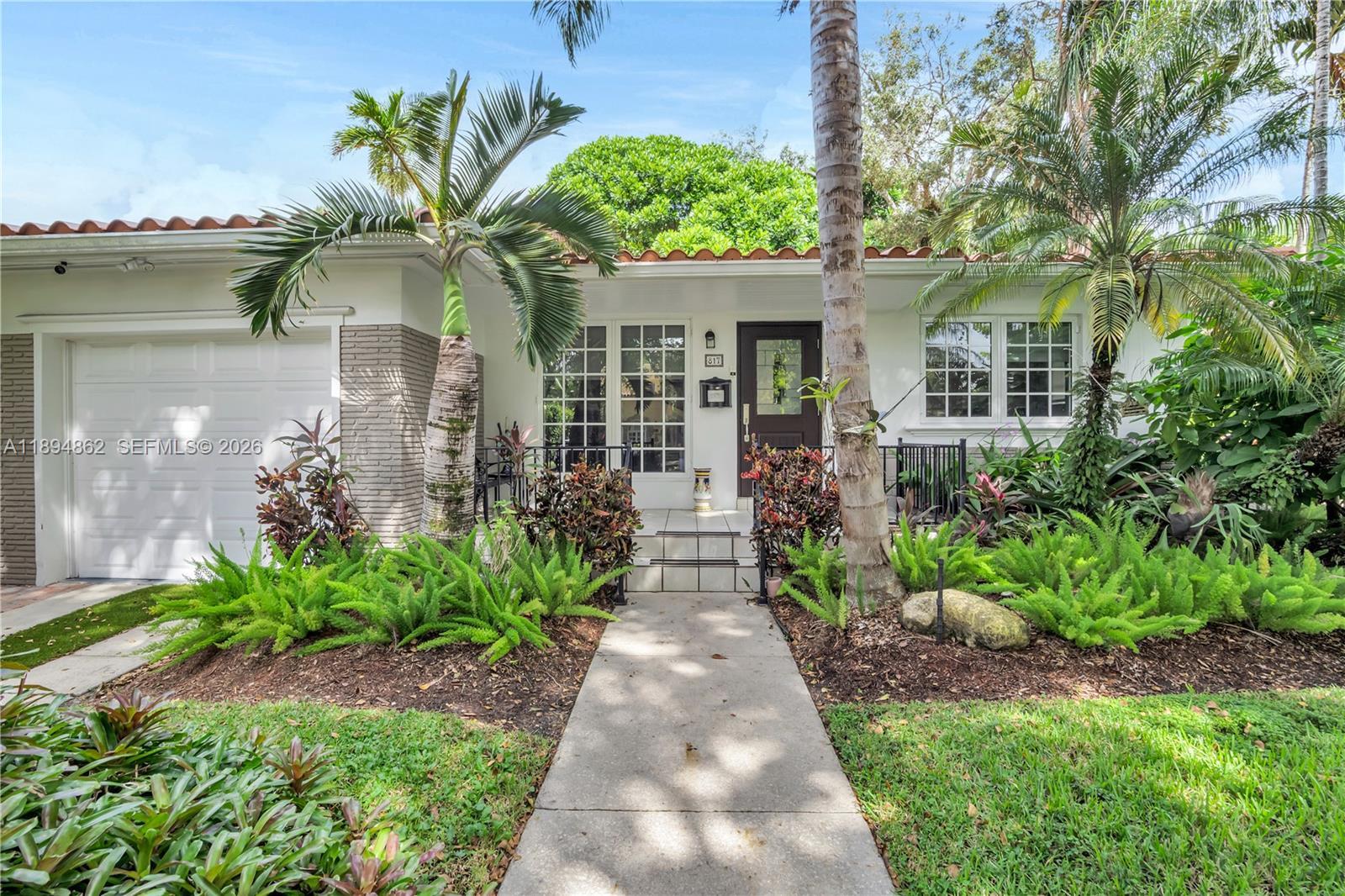 817 Venetia Ave, Coral Gables FL 33134 photo 2