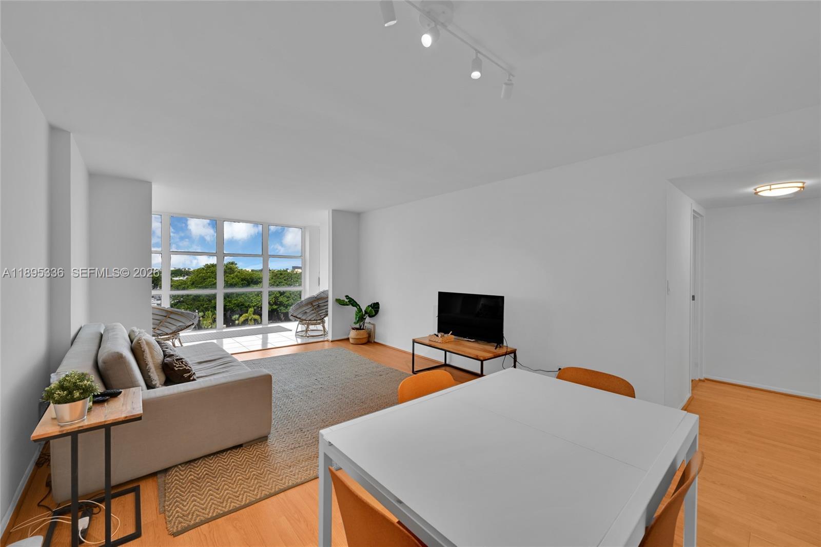 800 Parkview Dr # 605, Hallandale Beach FL 33009 photo 3