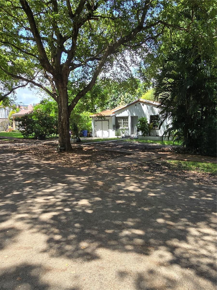 103 Romano Ave, Coral Gables FL 33134 photo 2