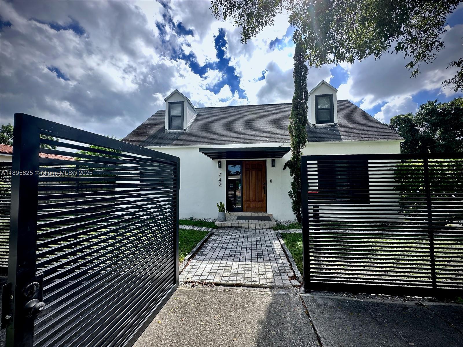 742 NW 50th St, Miami FL 33127 photo 3