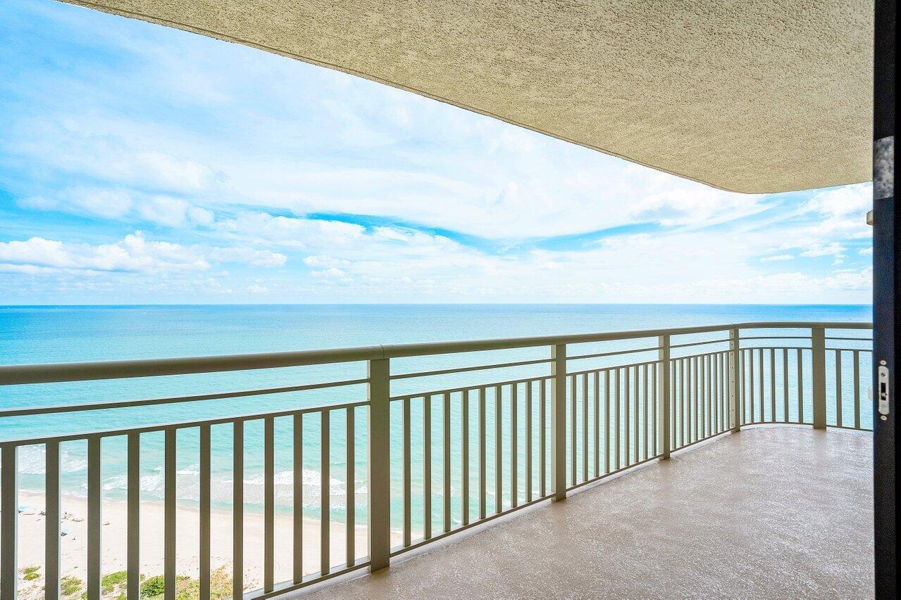 3000 N Ocean Drive # 33e, Singer Island FL 33404