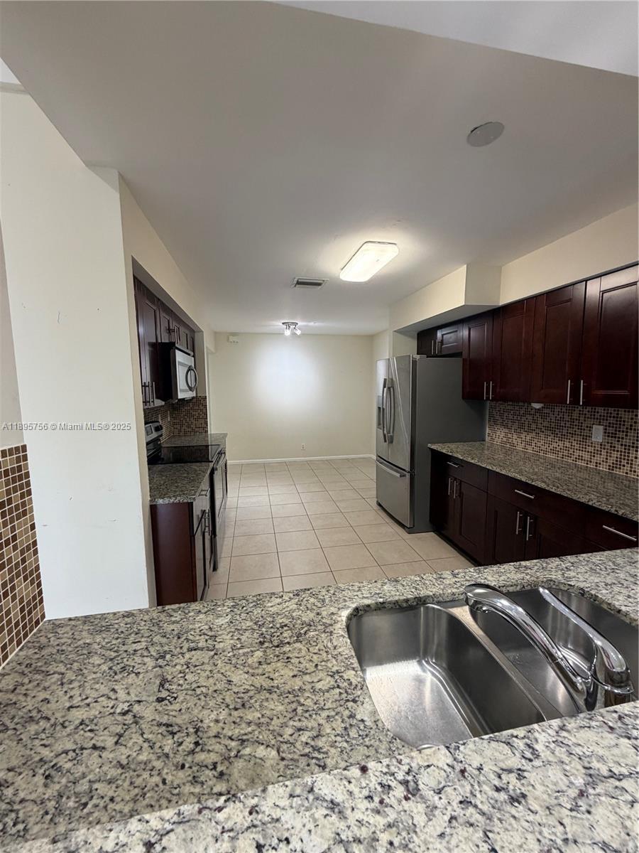 9118 Boca Gardens Pkwy, Boca Raton FL 33496 photo 5