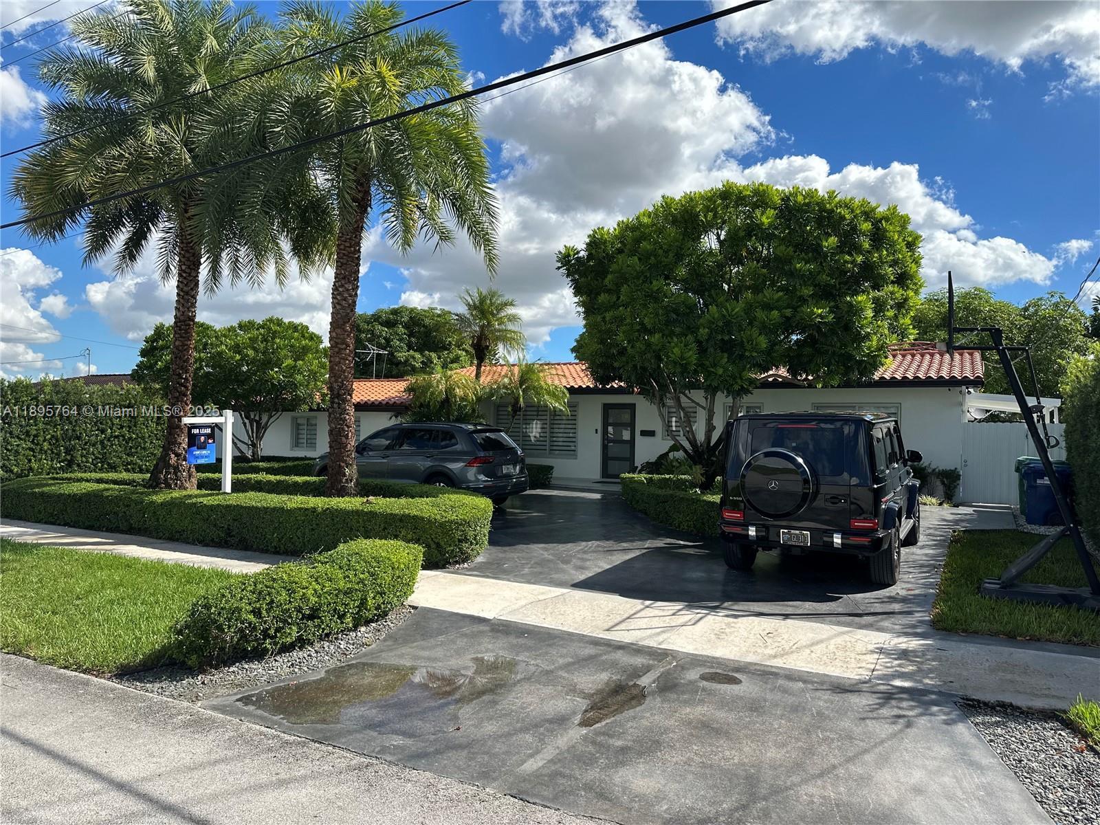 4311 SW 104th Ct, Miami FL 33165