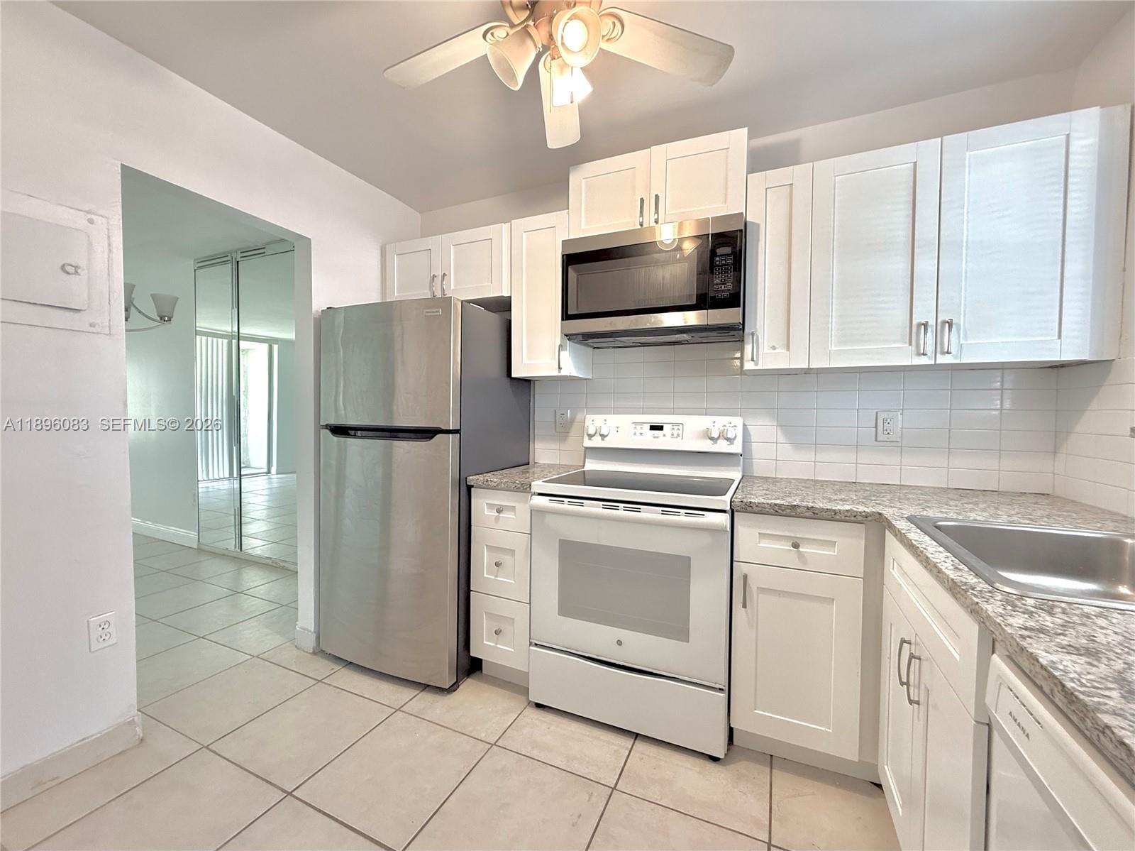 8450 Sunrise Lakes Blvd # 111, Sunrise FL 33322 photo 5