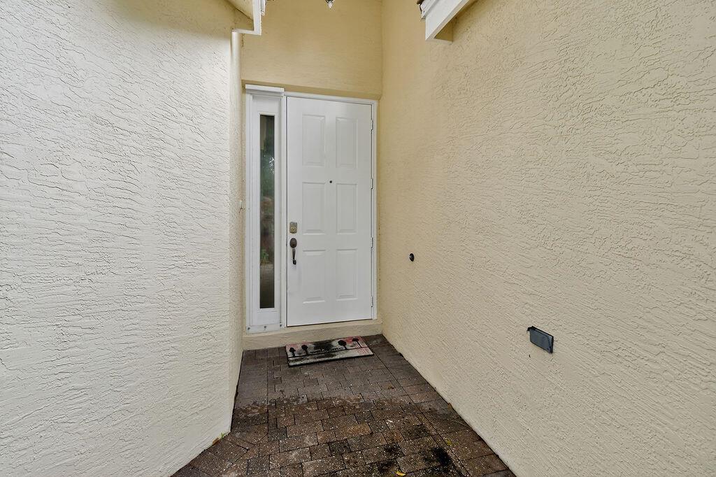 212 Berenger Walk, Royal Palm Beach FL 33414 photo 2