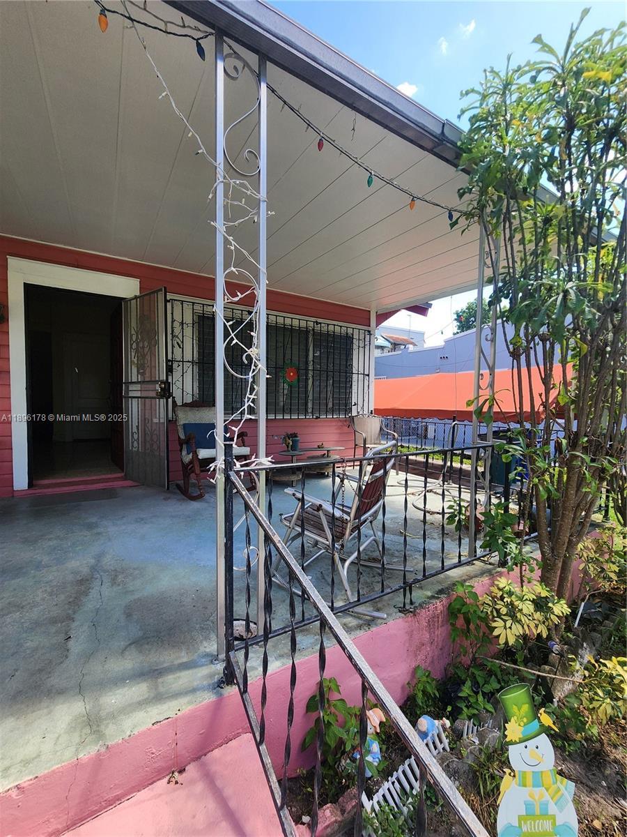 315 SW 14th Ave, Miami FL 33135 photo 4