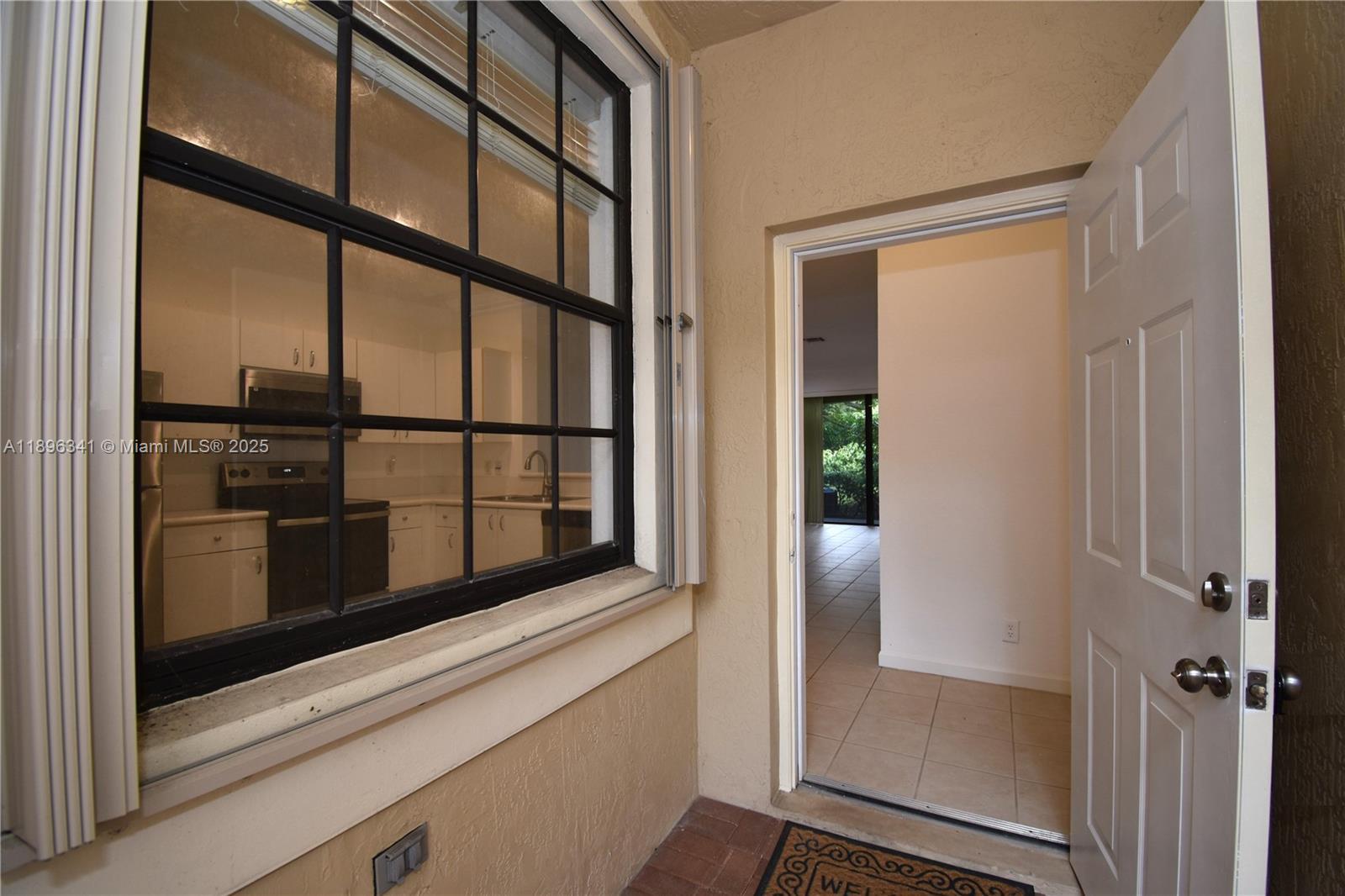 3873 Tree Top Dr, Weston FL 33332 photo 2