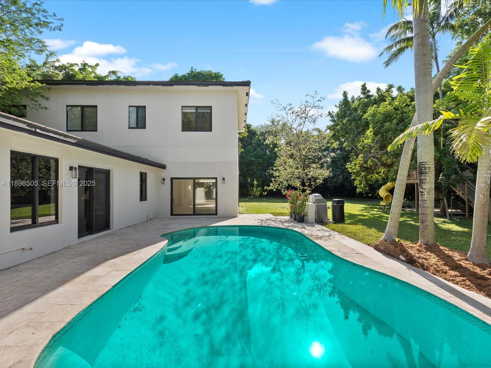 8501 SW 68th St Rd, Miami FL 33143 photo 2