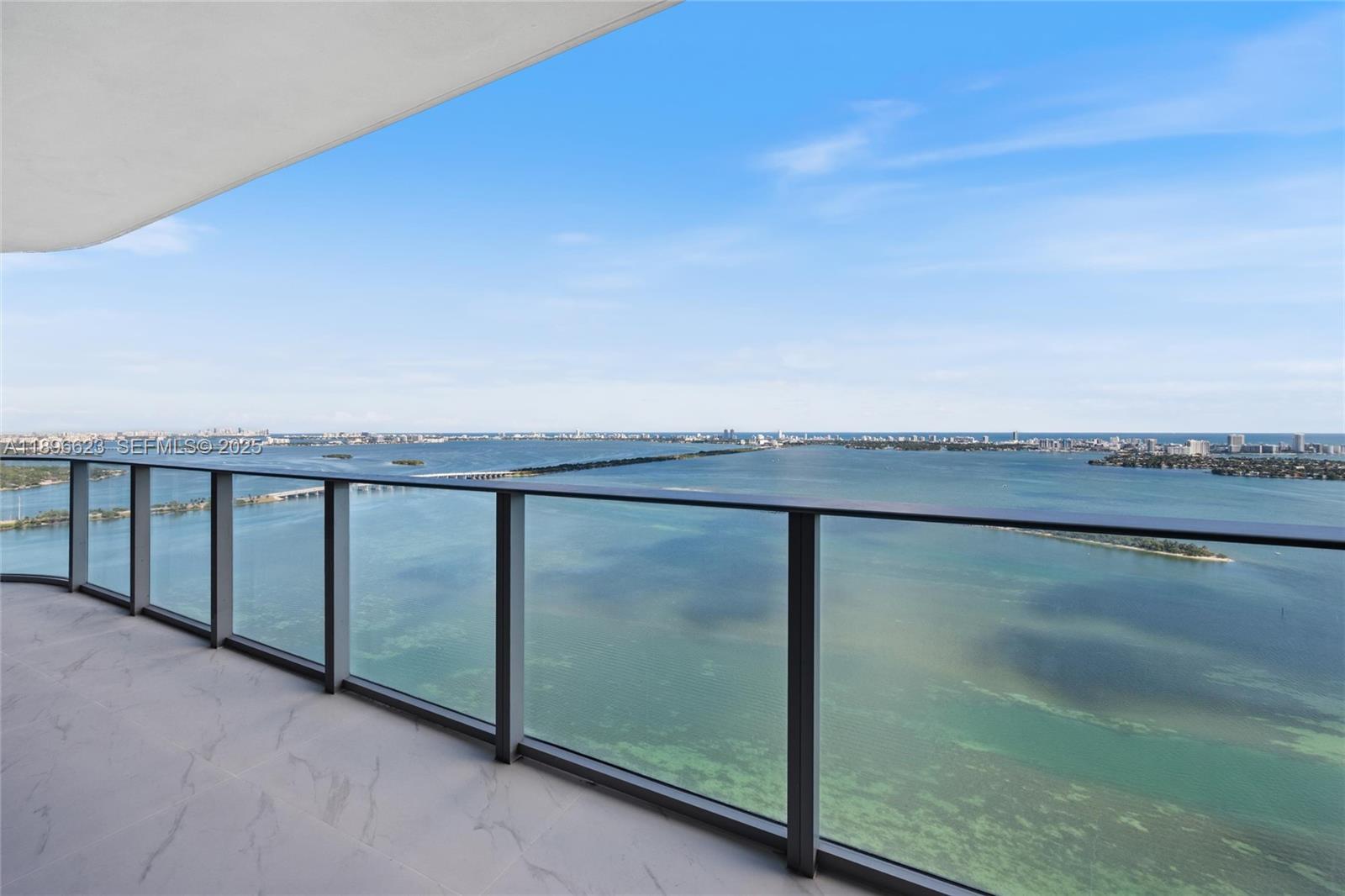 700 NE 24th St # 4401, Miami FL 33137 photo 2