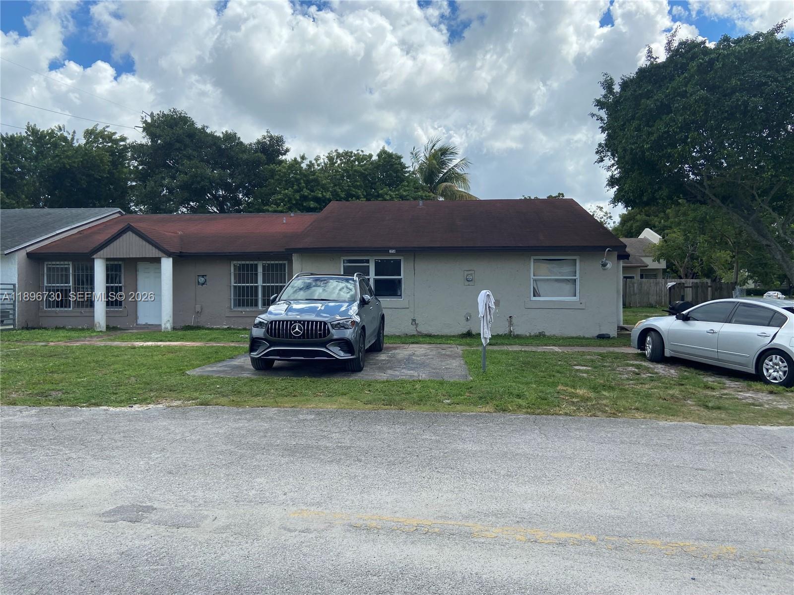 3954 NW 182nd Ln, Miami Gardens FL 33055