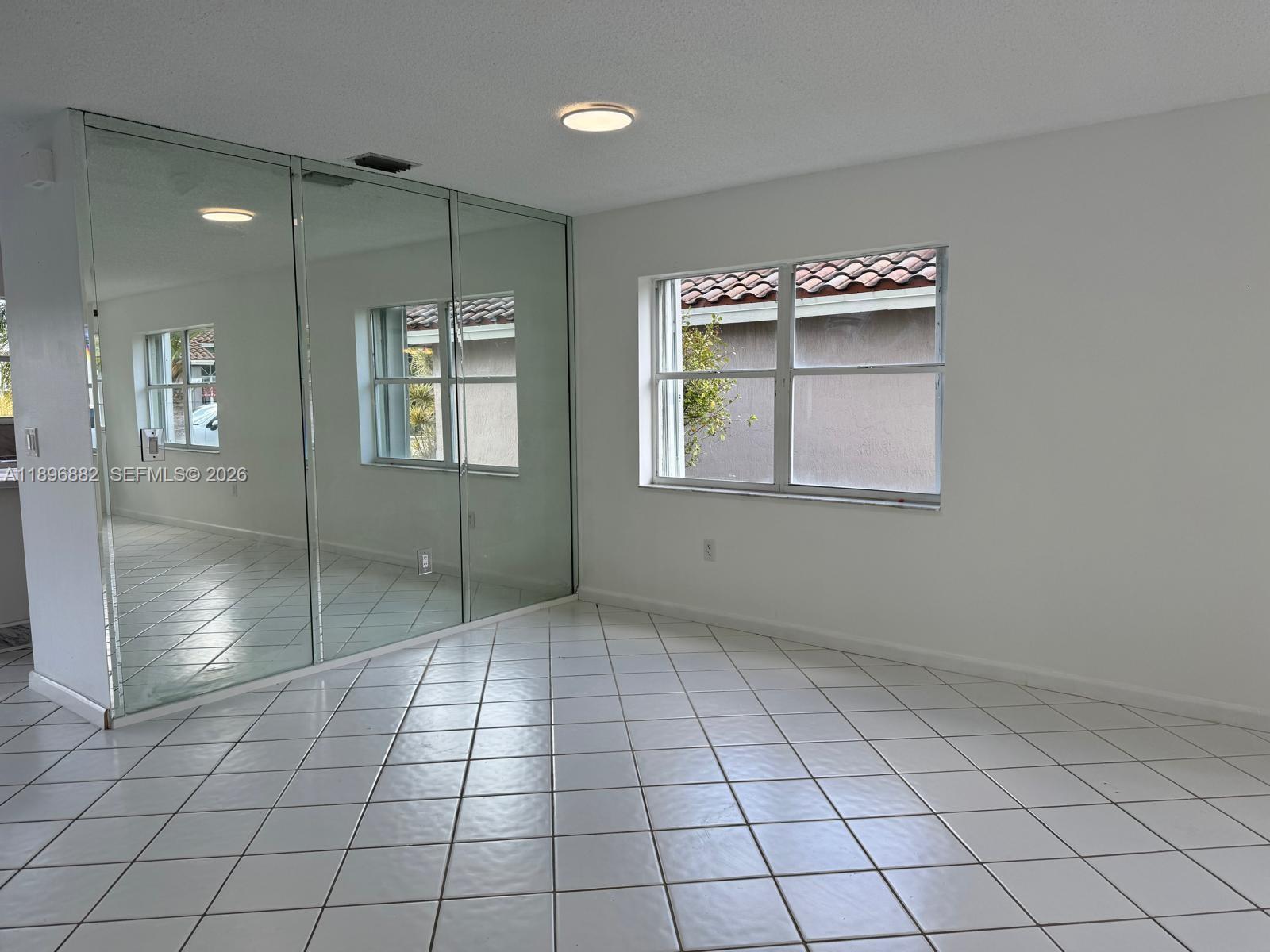 12149 NW 34th St, Sunrise FL 33323 photo 5