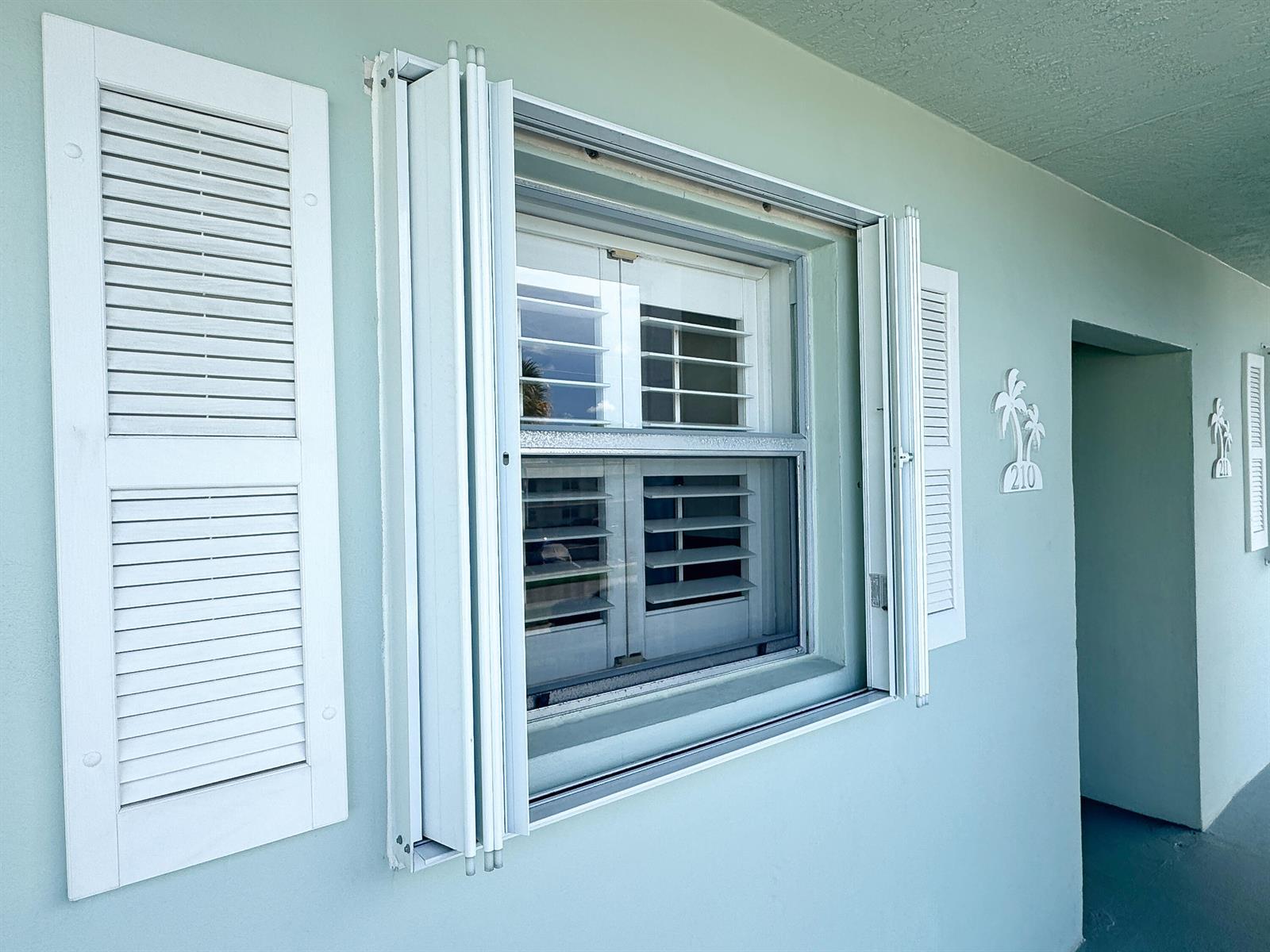 120 Wettaw Lane # 210, North Palm Beach FL 33408 photo 2