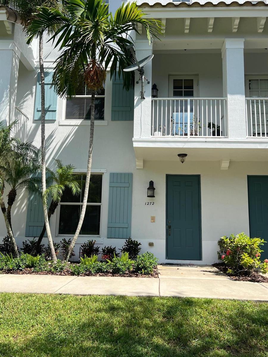 1272 Via Fiume, Boynton Beach FL 33426 photo 2